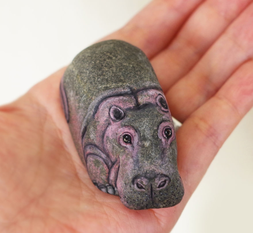 No soy un gato, no me acaricies — el artista revela los personajes únicos de las piedras