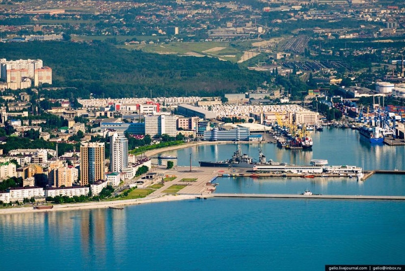 Novorossiysk and Gelendzhik from a height