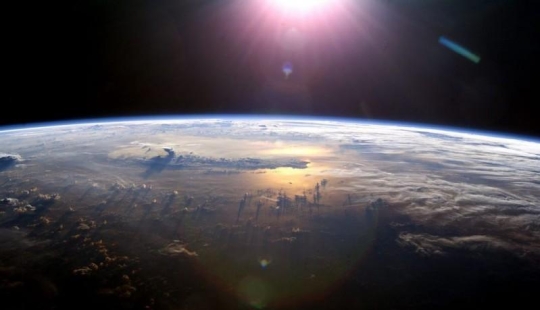 Nubes: Vista desde el espacio