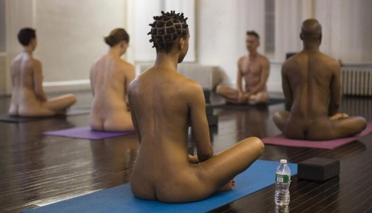 Nude yoga in New York