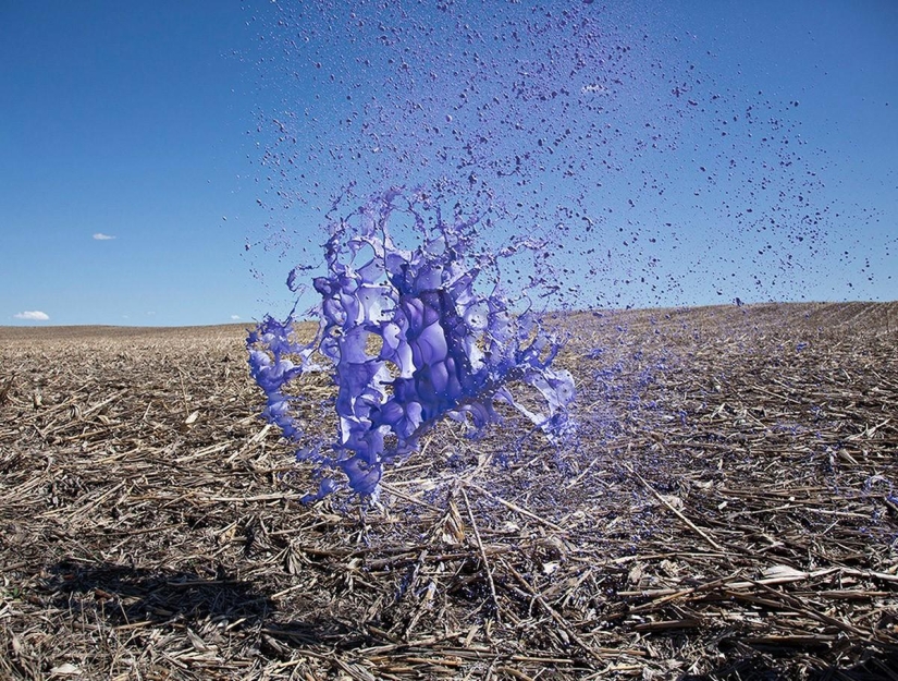 Nunca lo verás en vivo: esculturas de pintura voladora