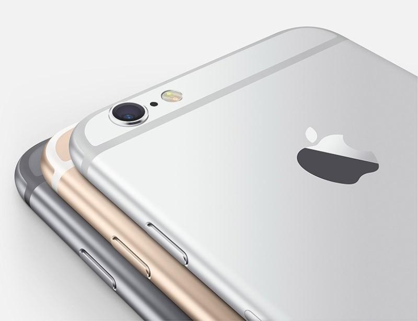 On September 26, sales of the iPhone 6 and iPhone 6 Plus begin in Russia