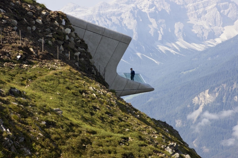 Only mountains can be better than mountains: a museum overlooking the famous Alpine peaks
