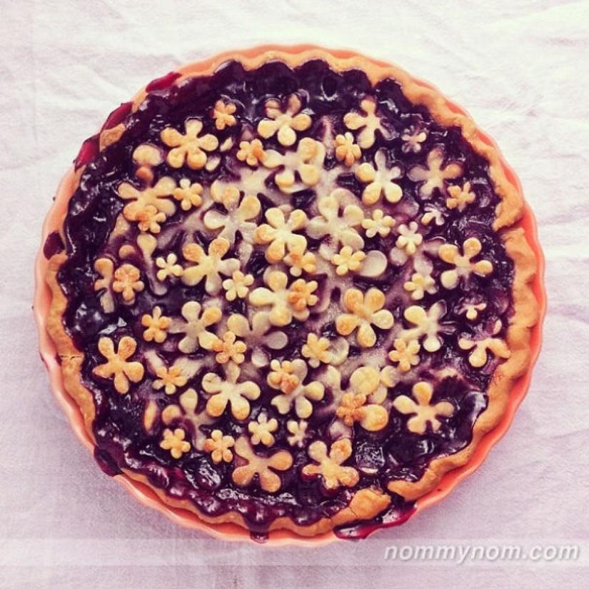 Original pies that are too pretty to eat