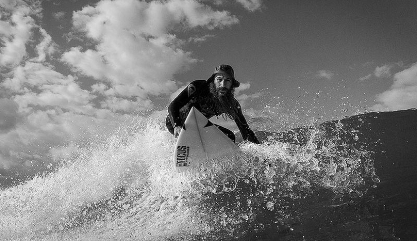 Orthodox surfer