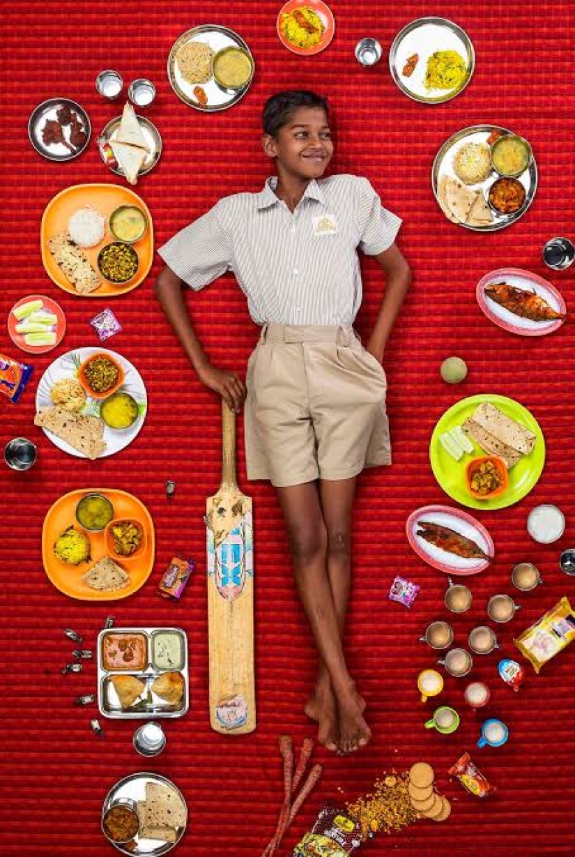 Our daily bread: amazing photo Gregg Segal on the diets of children of different Nations