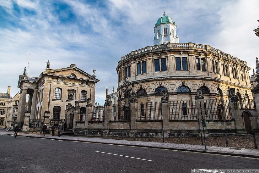 Oxford. Universidad de Oxford. Día del Conocimiento de Navidad