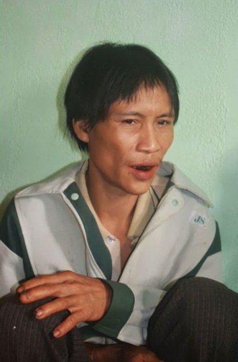 Padre e hijo encontrados en Vietnam escondidos en la selva durante 40 años