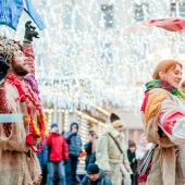 Pancakes with pike caviar and reconstruction of fist fights at the Moscow Maslenitsa Festival