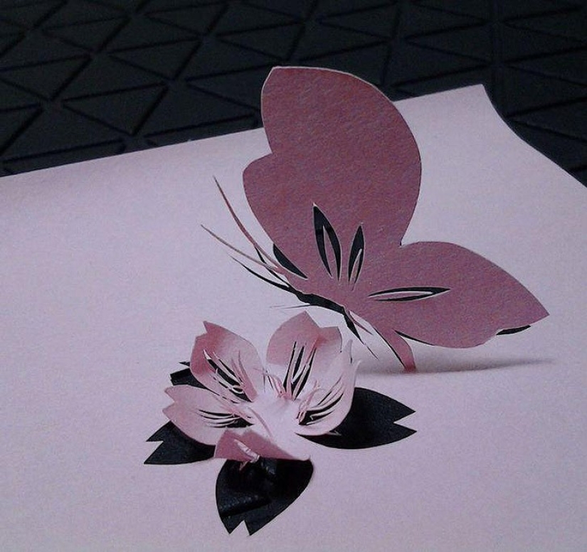 Paper carving by Japanese craftsman Akira Nagaya