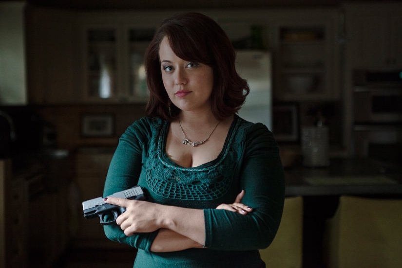 Photo project about sultry Texas women and their favorite weapons