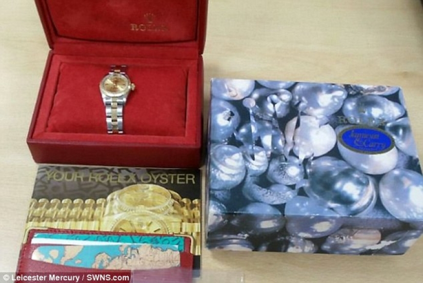 Police officers earned 1.5 million pounds on the sale of luxury goods seized from criminals