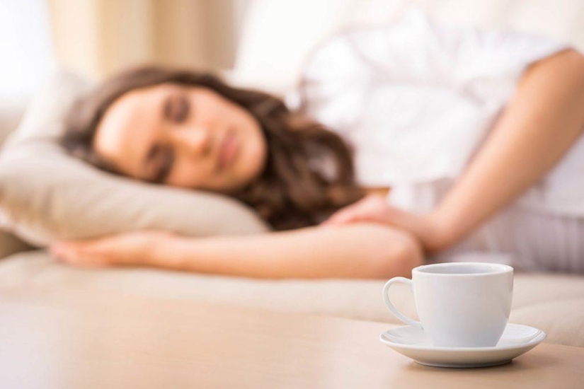 Por qué no deberías tomar café cuando estás enfermo
