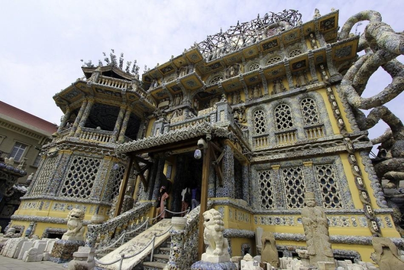 Porcelain Palace in Tianjin