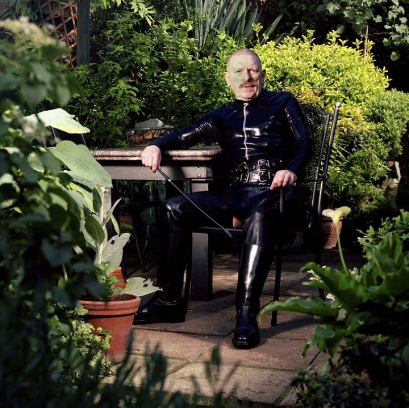 Portraits of aging British informals and rebels