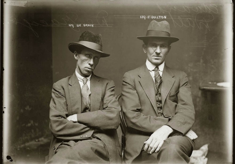 Portraits of criminals in the 1920s