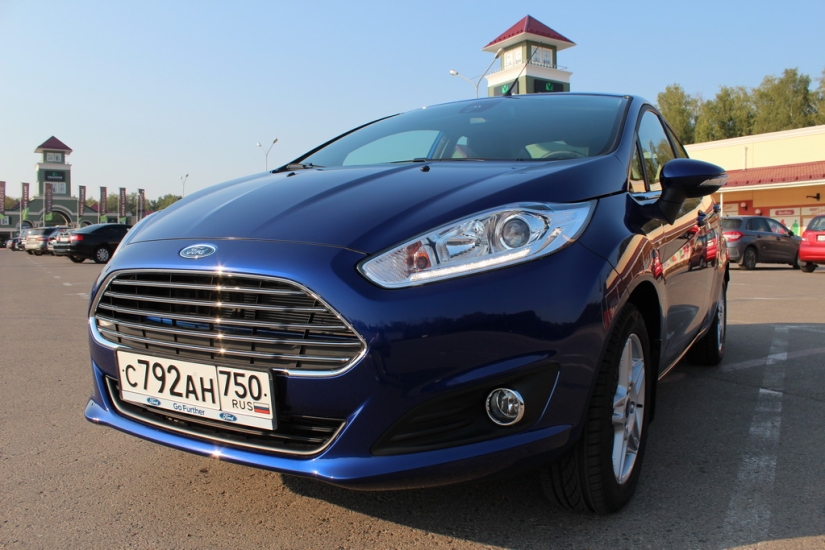 Probamos el &quot;gusto&quot; del sedán Ford Fiesta 2015