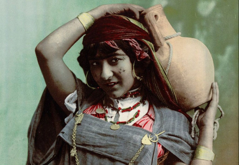 Rare color shots from Tunisia at the turn of the 19th and 20th centuries