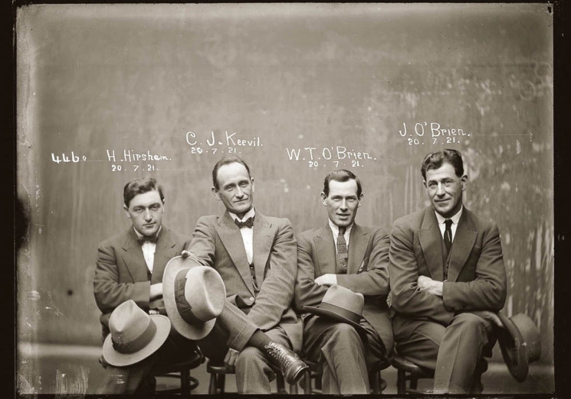 Retratos de criminales en la década de 1920