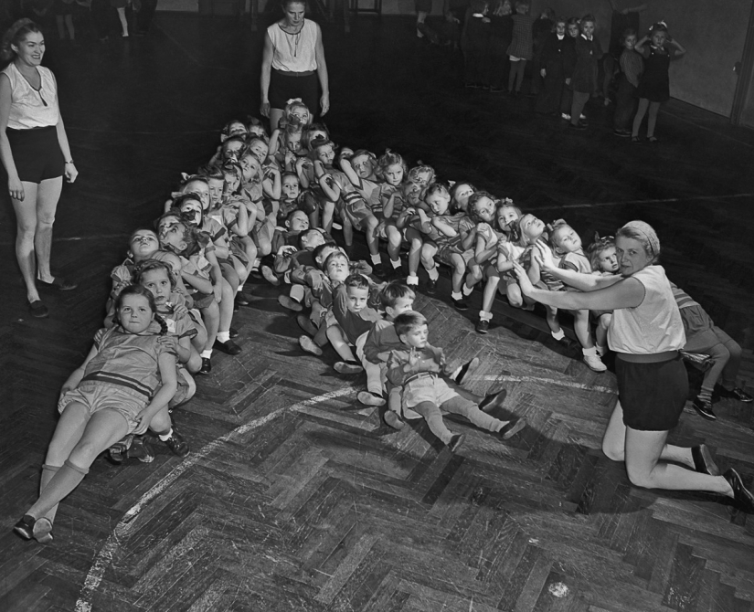 "Retrophizra" : cómo se llevaron a cabo las clases de educación física en 1895-1937