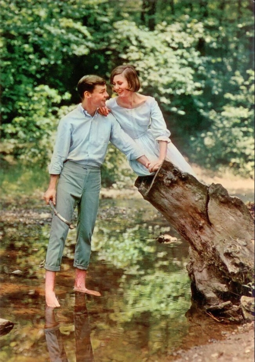 Romantic photos of couples from 1960‑ies