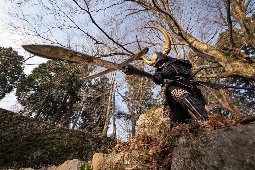 Samurai viajero en el tiempo en el proyecto Atsushi Kobayashi