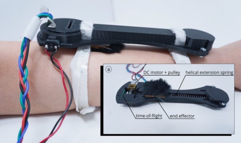 Scientists have invented a soothing gadget with fur