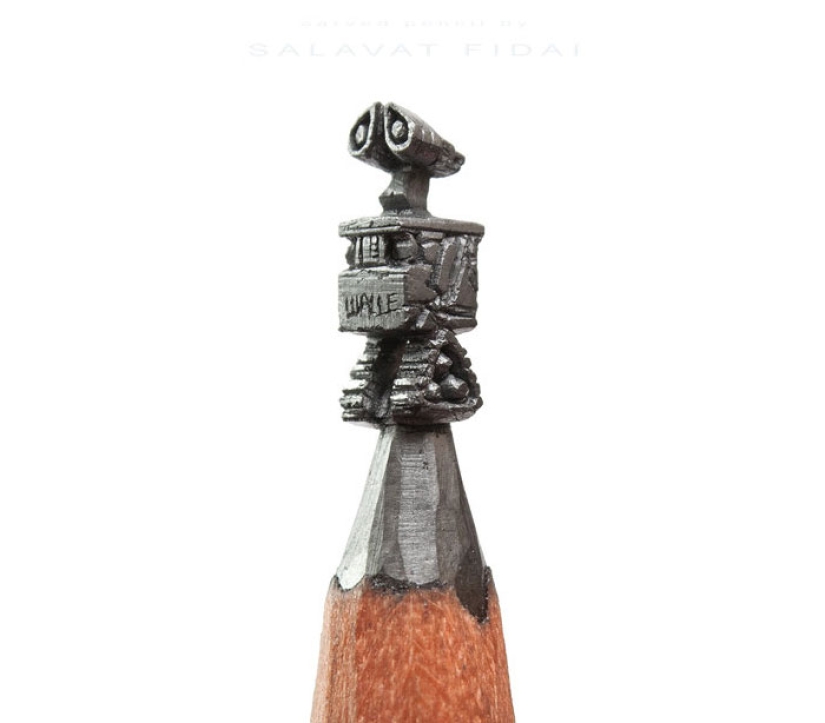 Sculptor from Ufa turns pencils into famous heroes