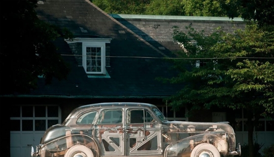 Se ve como el coche Fantasma Pontiac Plexiglas 1939