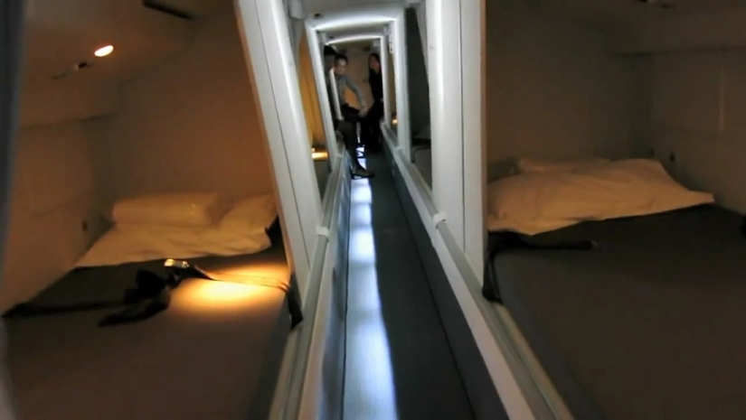 Secret bedrooms of flight attendants on long-distance flights