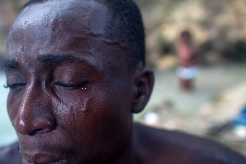 Servants of Spirits: Fotógrafo exploró el vudú en Haití durante 20 años