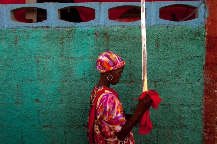 Servants of Spirits: Photographer Explored Voodoo in Haiti for 20 Years