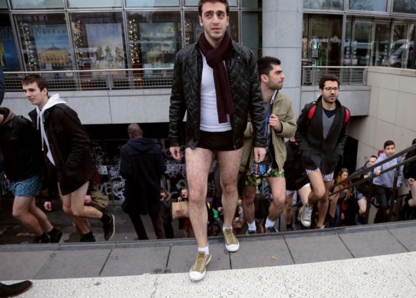 Sin pantalones y vergüenza: el flash mob más brillante de este invierno