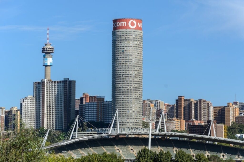 Skyscraper-well Ponte City Apartments: the highest and most problematic in Africa