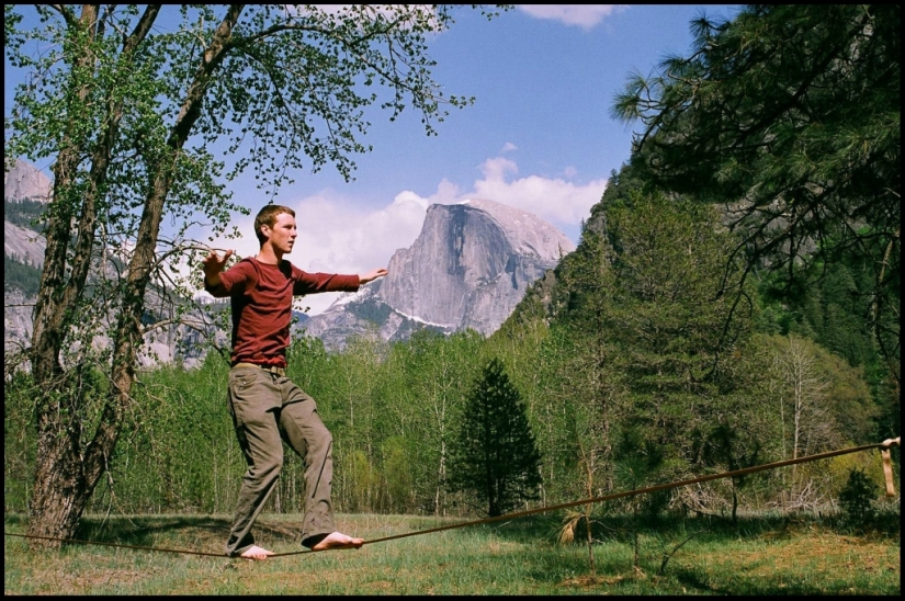 Slacklining: caminar sobre una cuerda suelta