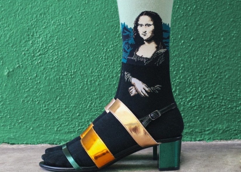 Socks - new canvases for masterpieces of world art
