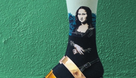 Socks - new canvases for masterpieces of world art