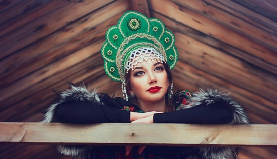 Some interesting facts about the Russian kokoshnik that you didn't know