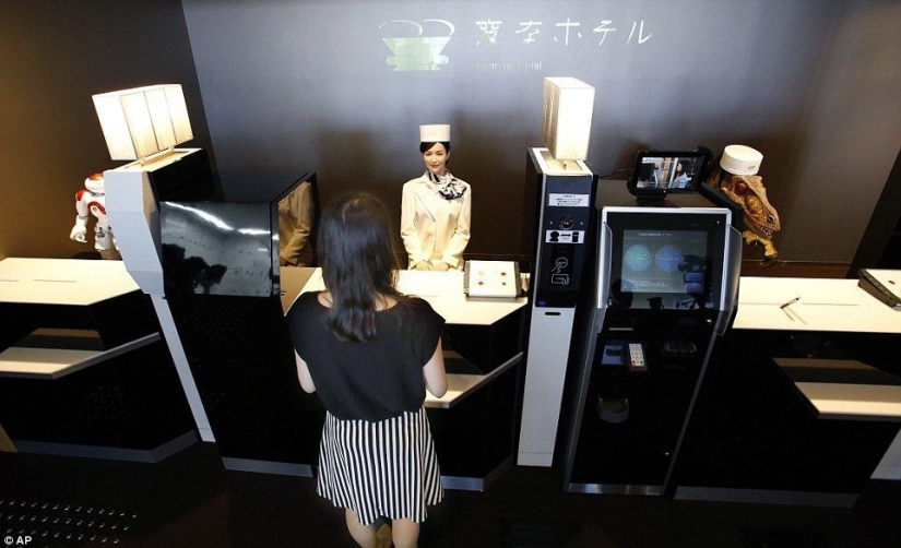 Soulless service: only robots work in a Japanese hotel