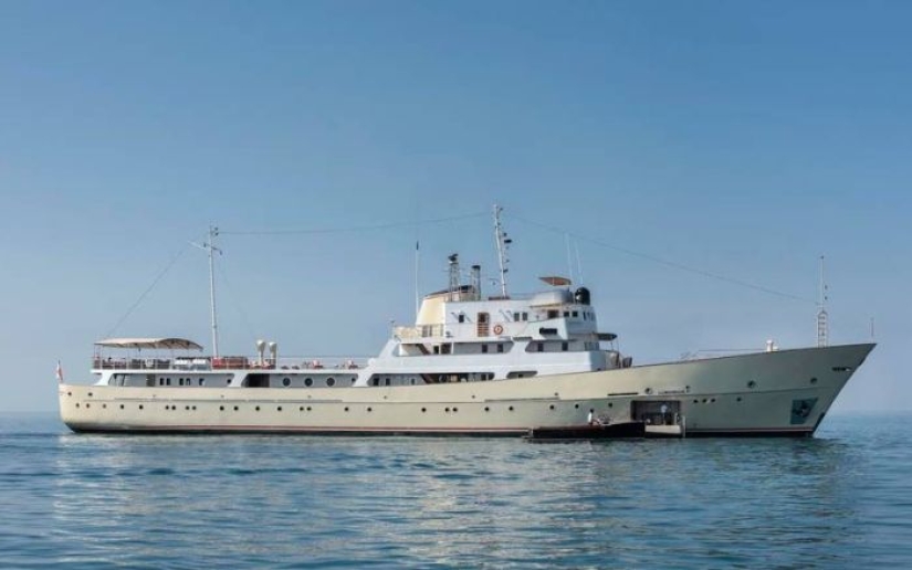 Soviet reconnaissance ship turned into a super-luxury yacht
