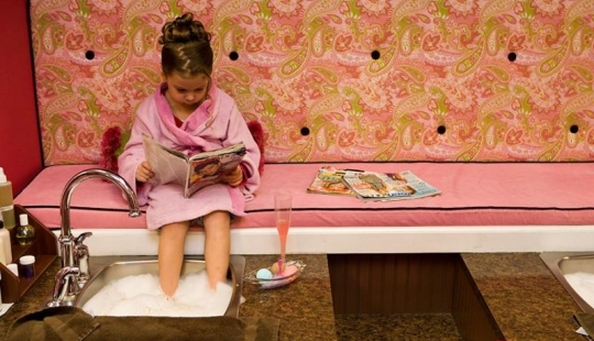 Spa for little girls