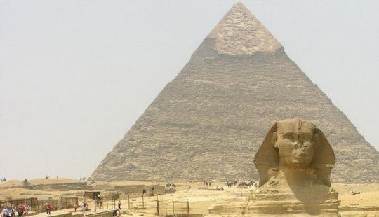 Standing before pyramids and had a different head: what secrets associated with the Egyptian Sphinx