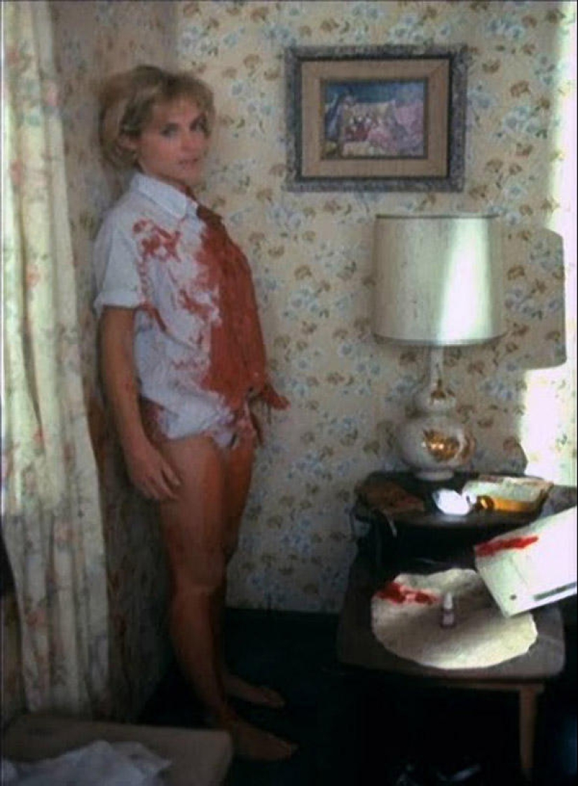 Stills from the filming of A Nightmare on Elm Street