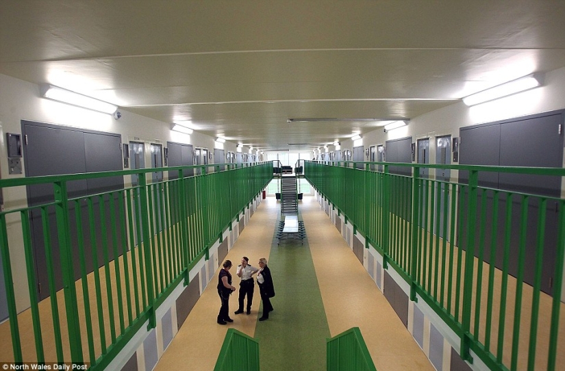 Stole, drank — to the sanatorium! A resort-style prison will open in Britain