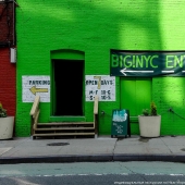 Store of used construction goods