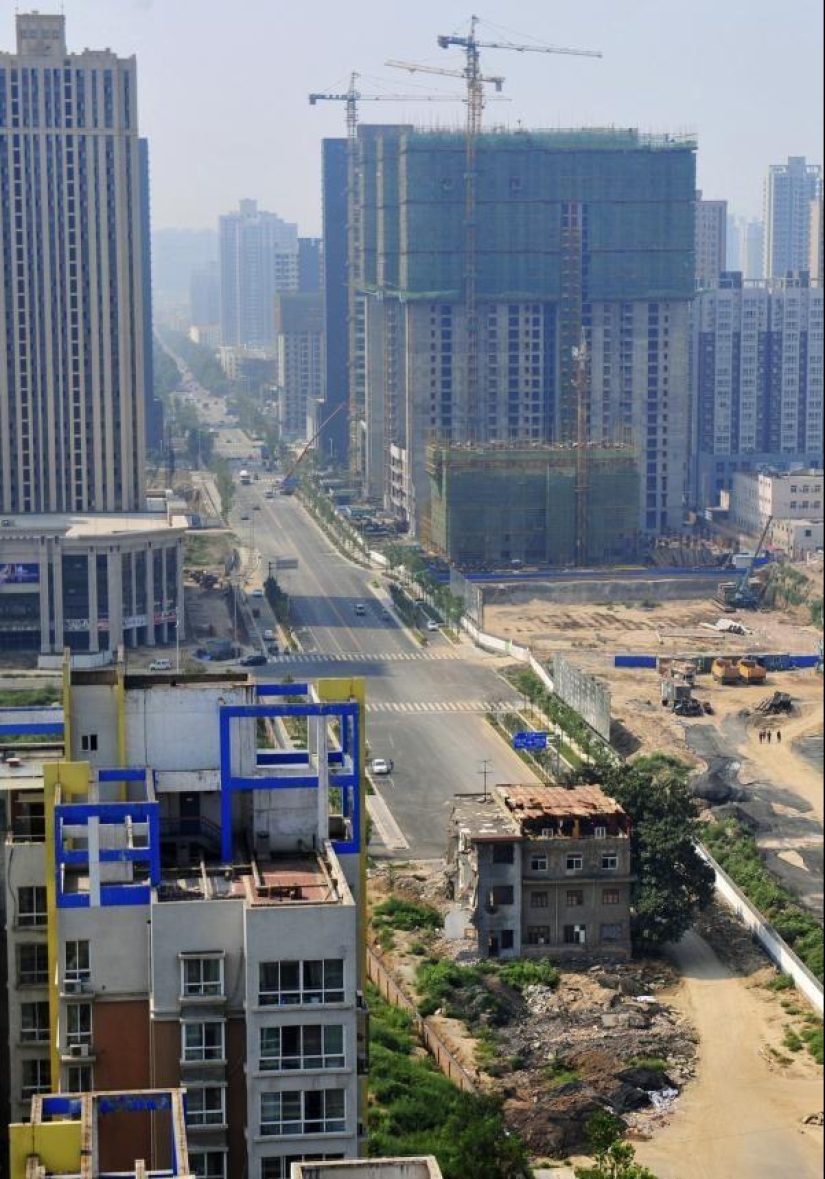 Stubborn residents of a three-story building