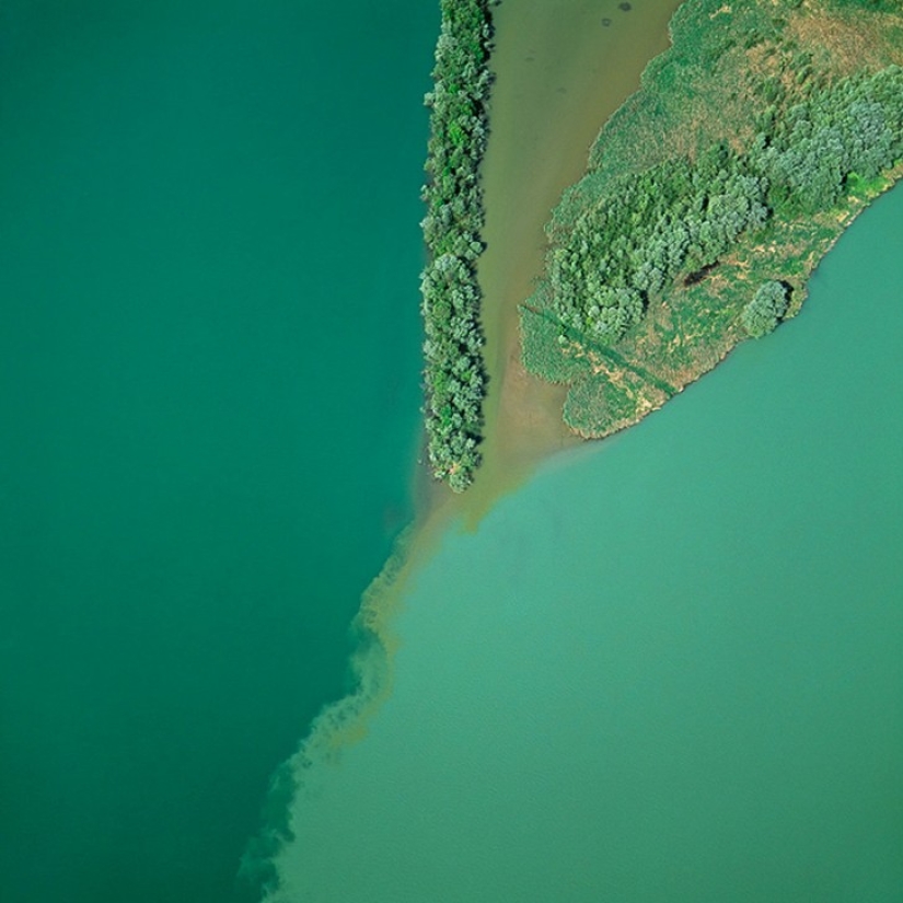 Stunning photos of the Earth&#39;s water bodies from the air