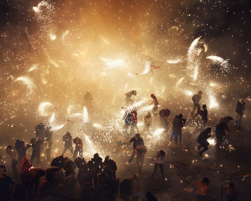 Stunning pyrotechnics - Mexicans anneal at the fireworks festival