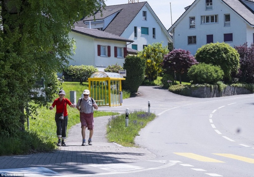 Swiss millionaires accused of racism for refusing to accept migrants
