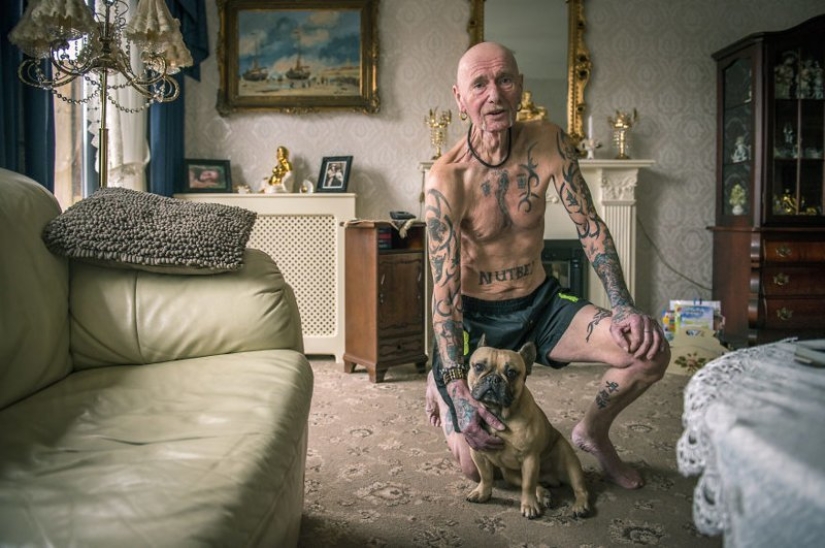 Tattooed old men and women in the project "the Age of tattoo: never too late"